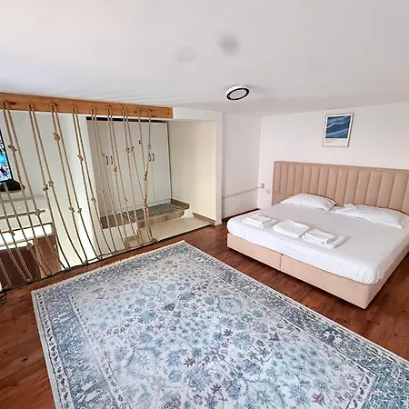 Appartement Duplex Tirana